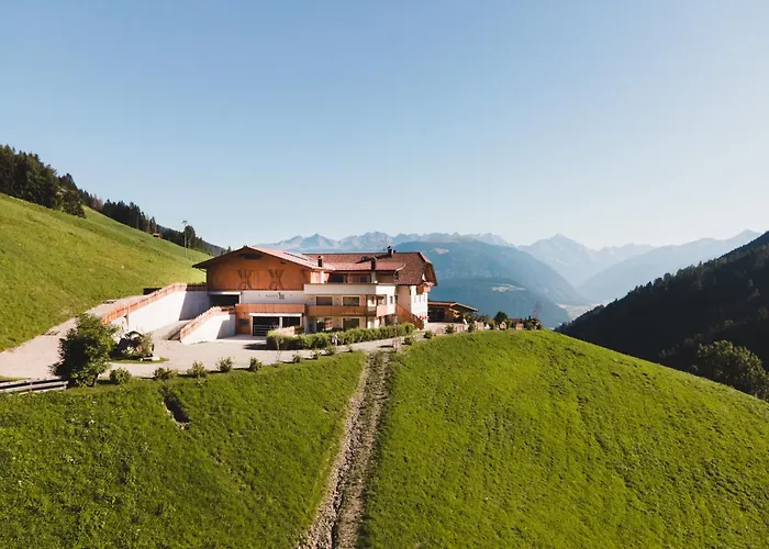 Almresidenz Unterrain -1 Km By Car Distance Ski Slopes Kronplatz