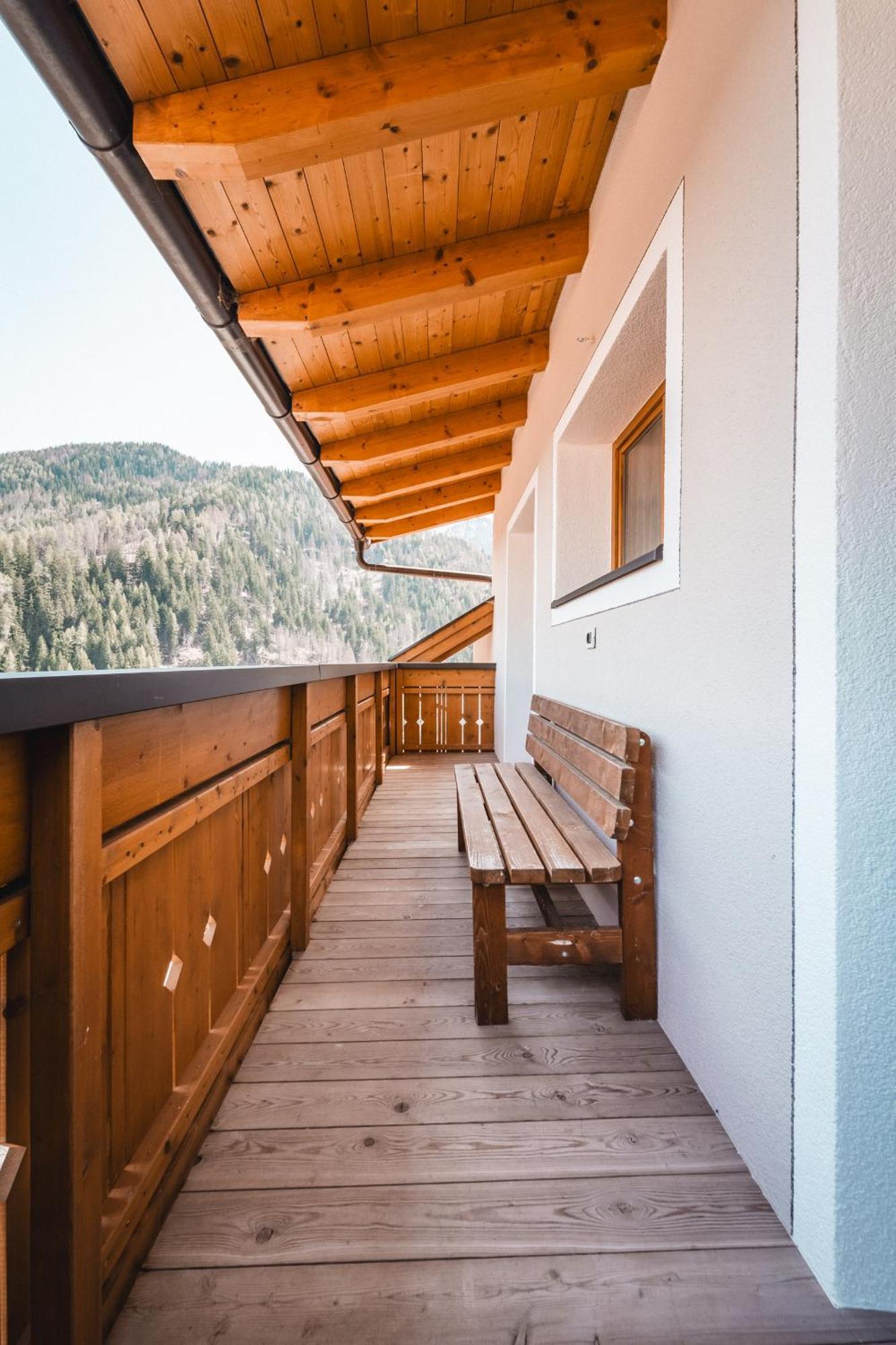 Almresidenz Unterrain -1 Km By Car Distance Slopes Kronplatz Farm stay Olang
