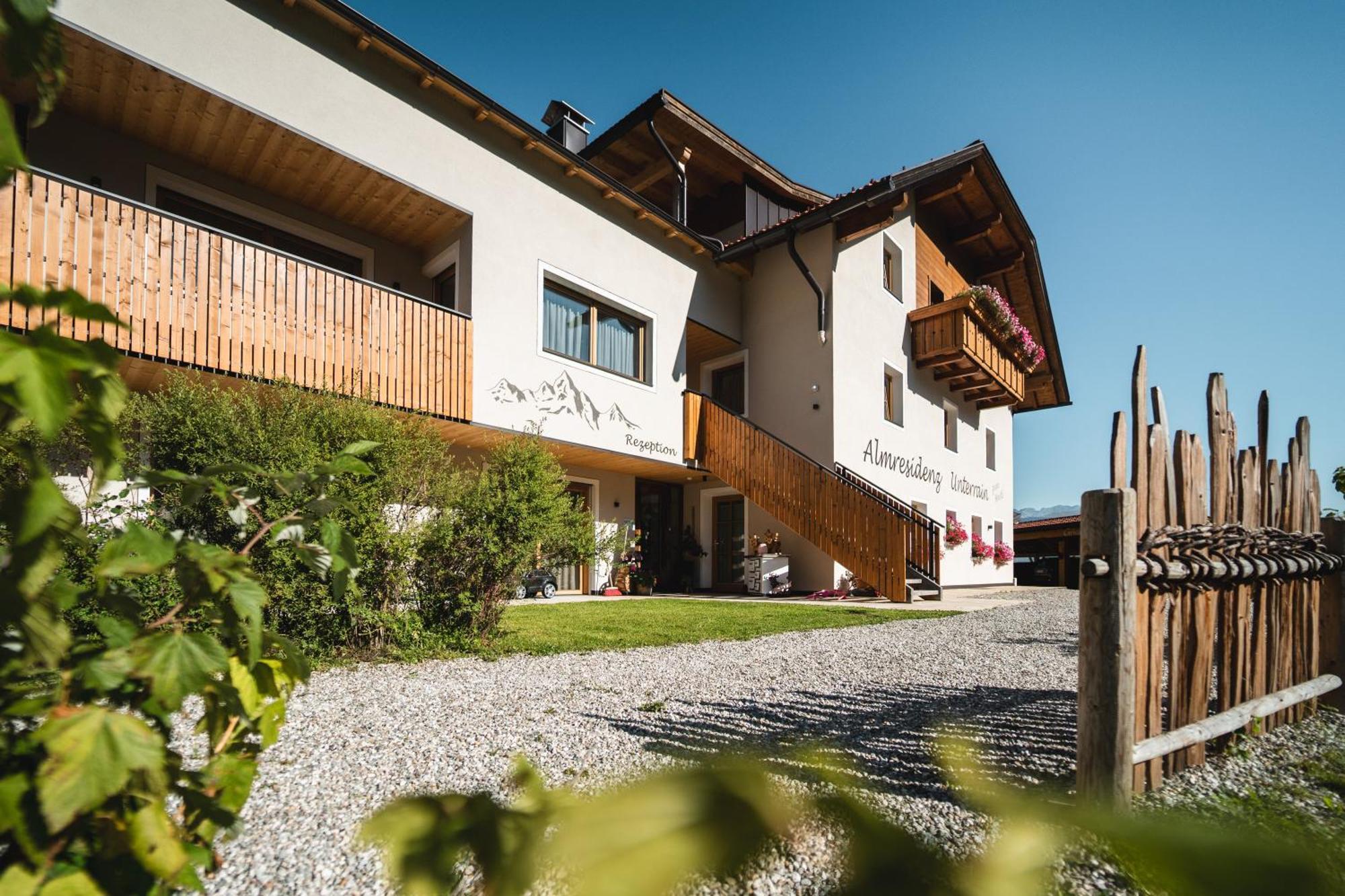 Alloggio per agriturismo Almresidenz Unterrain -1 Km By Car Distance Slopes Kronplatz Valdaora