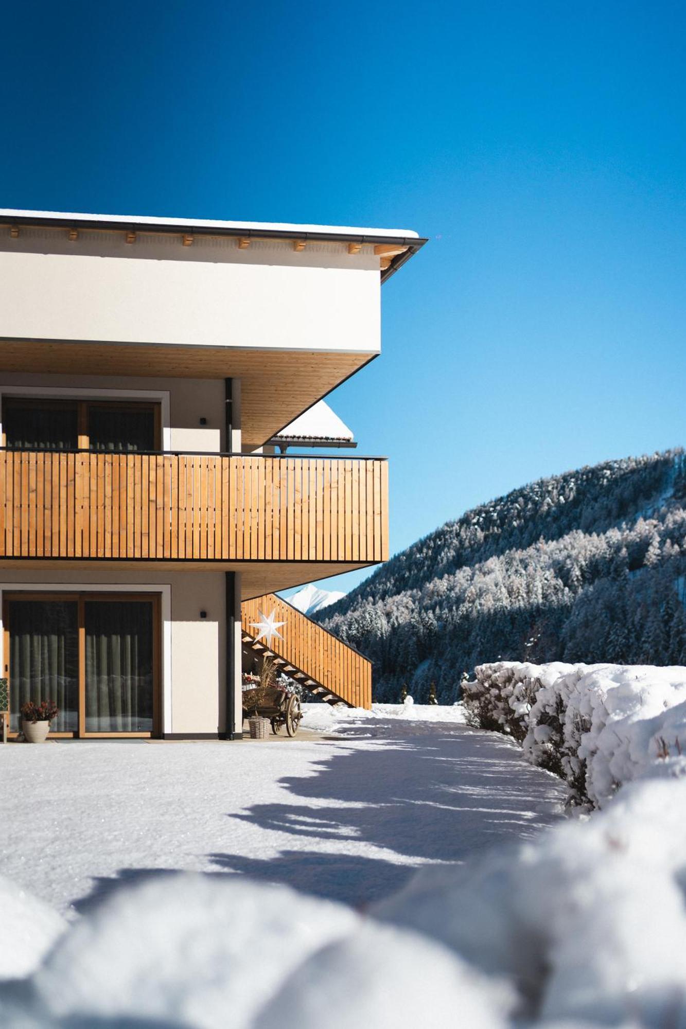 Almresidenz Unterrain -1 Km By Car Distance Slopes Kronplatz *