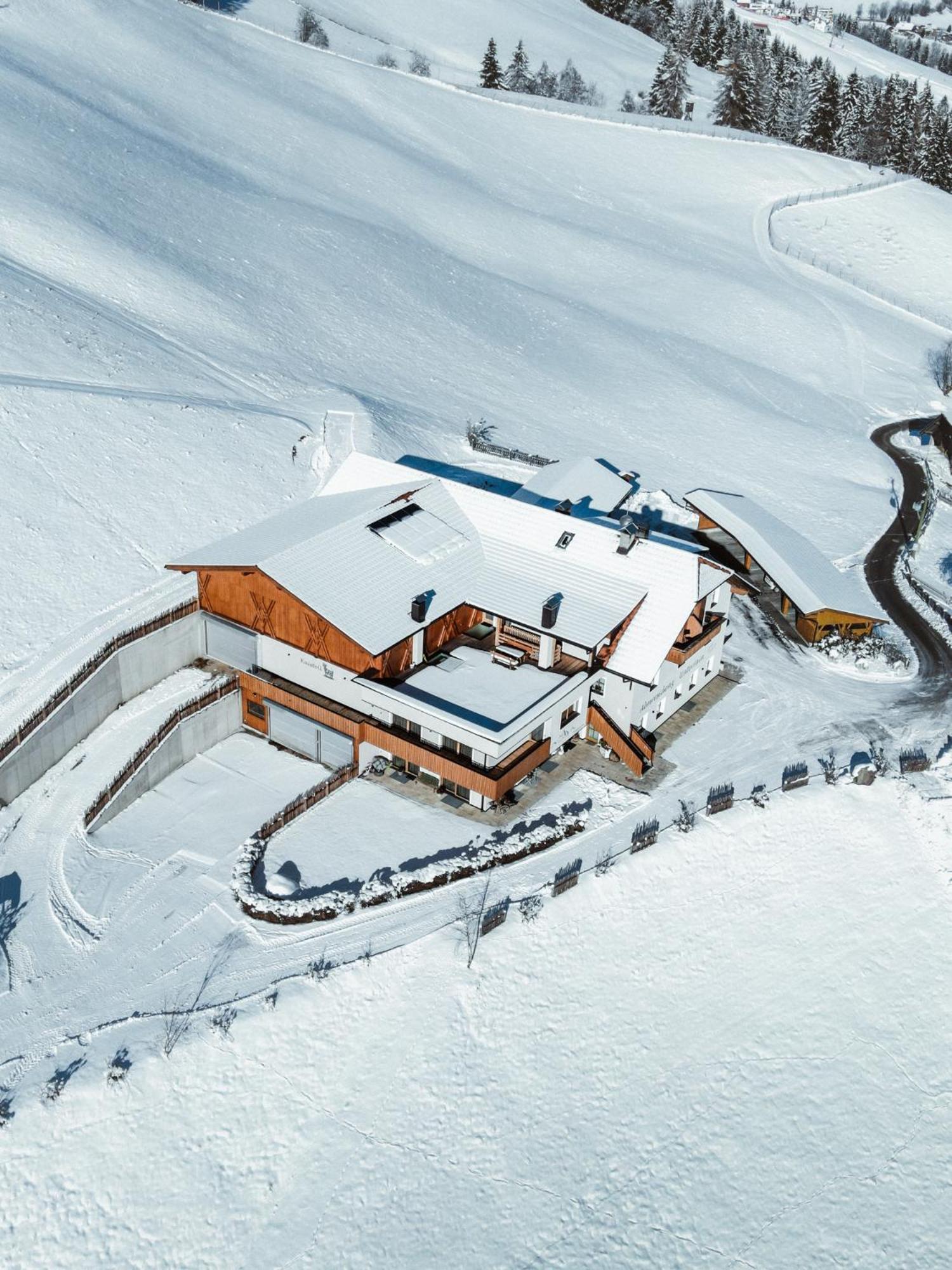 Almresidenz Unterrain -1 Km By Car Distance Slopes Kronplatz Olang