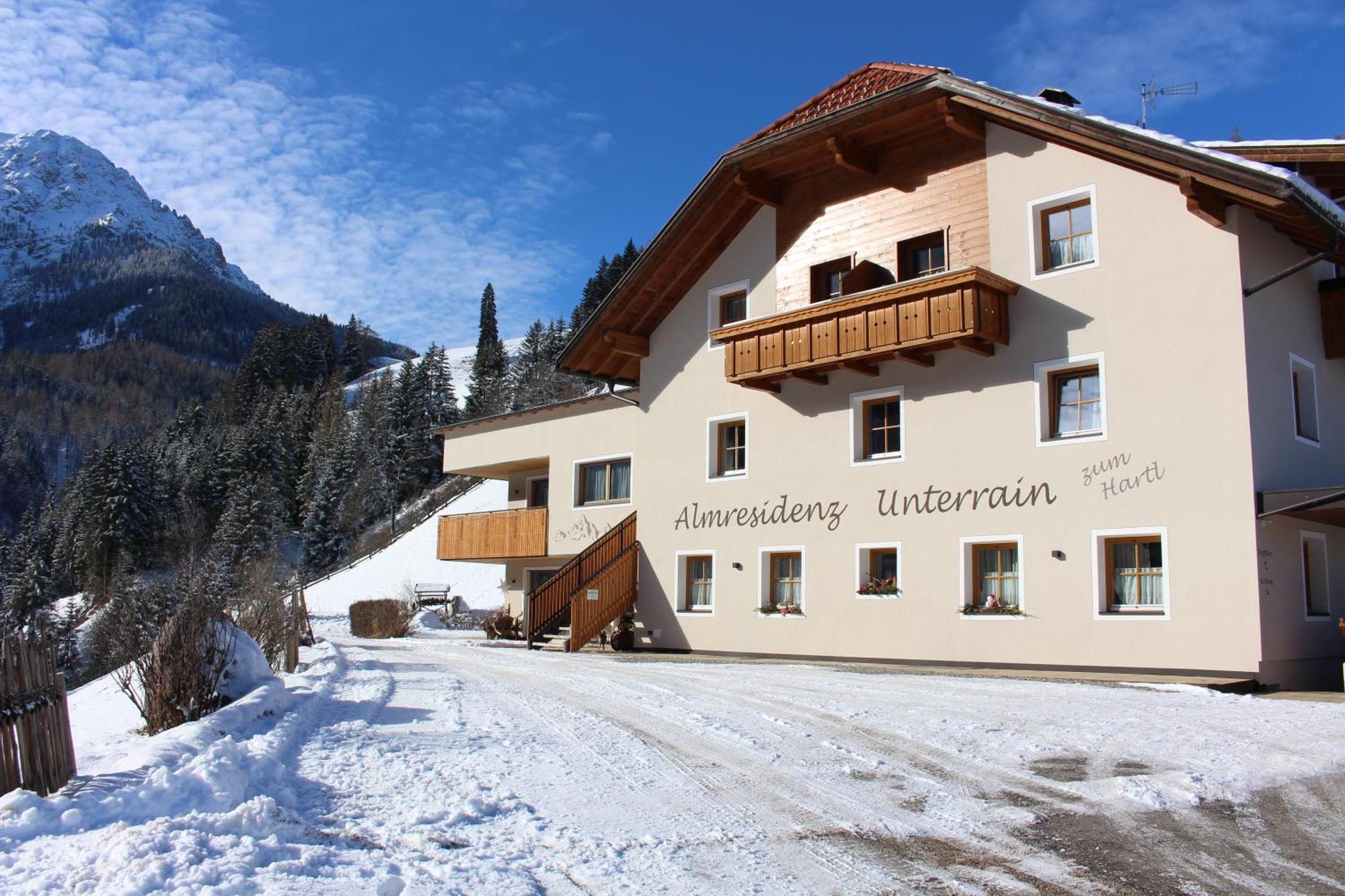 Almresidenz Unterrain -1 Km By Car Distance Slopes Kronplatz Farm stay